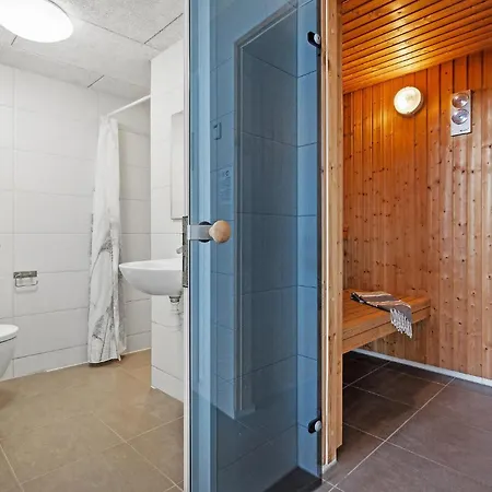 Σπίτι διακοπών 9 Bedroom Lovely In Ringkobing *