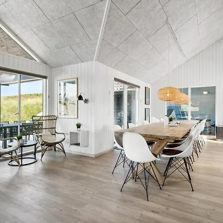 Σπίτι διακοπών 9 Bedroom Lovely In Ringkobing *