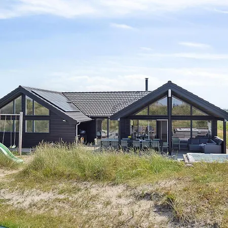 9 Bedroom Lovely In Ringkobing * Sondervig