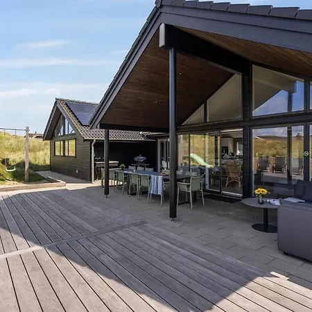 9 Bedroom Lovely In Ringkobing * Sondervig